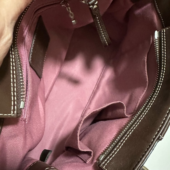 Coach leather sought after pebbled leather should bag purse - Picture 2 of 10